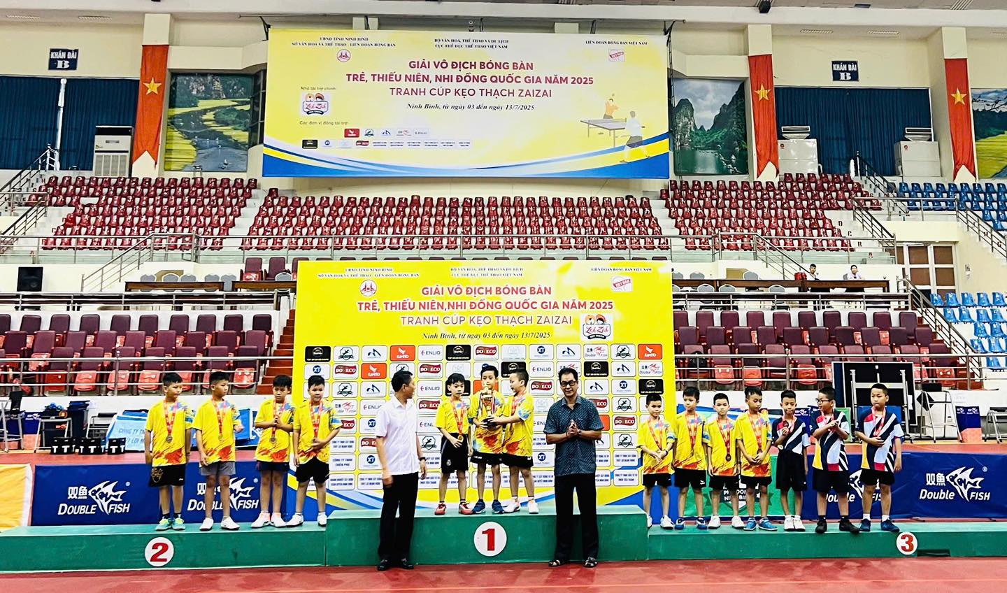 NIỀM TỰ HÀO CỦA TRƯỜNG TIỂU HỌC HƯNG BÌNH TẠI CÁC GIẢI BÓNG BÀN NĂM 2025