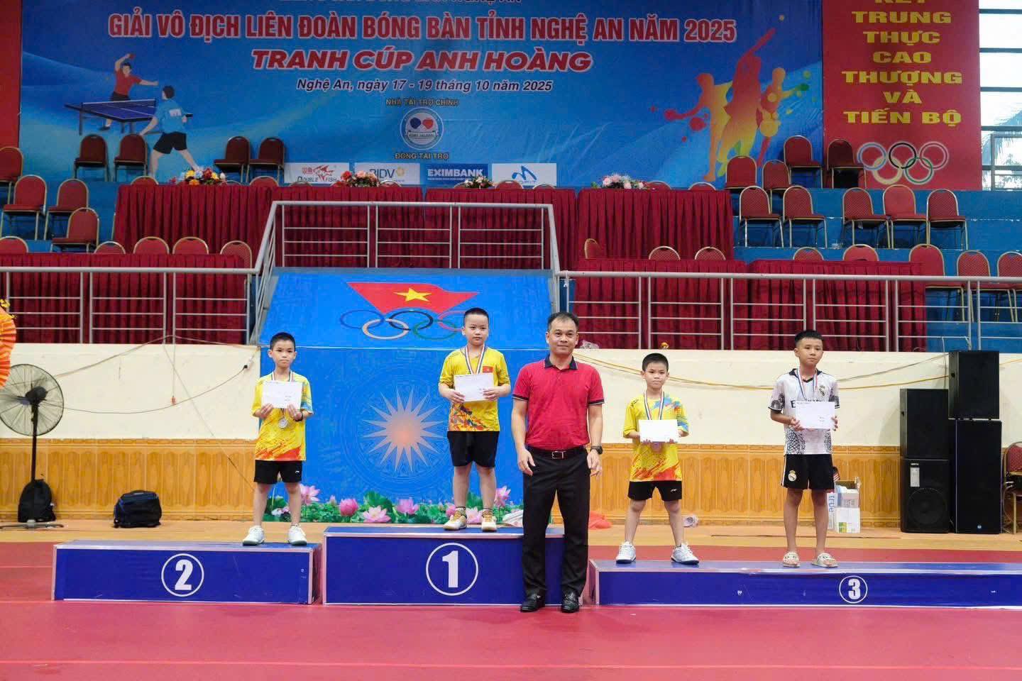 NIỀM TỰ HÀO CỦA TRƯỜNG TIỂU HỌC HƯNG BÌNH TẠI CÁC GIẢI BÓNG BÀN NĂM 2025