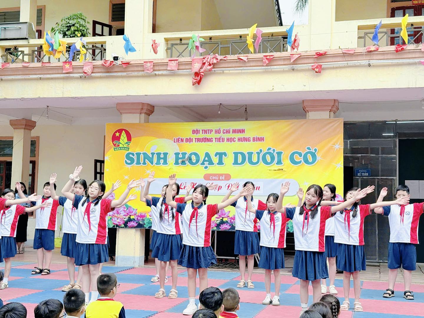 LỄ KẾT NẠP ĐỘI VIÊN LẦN 2 – NIỀM TỰ HÀO CỦA HỌC SINH LỚP 3 TRƯỜNG TIỂU HỌC HƯNG BÌNH