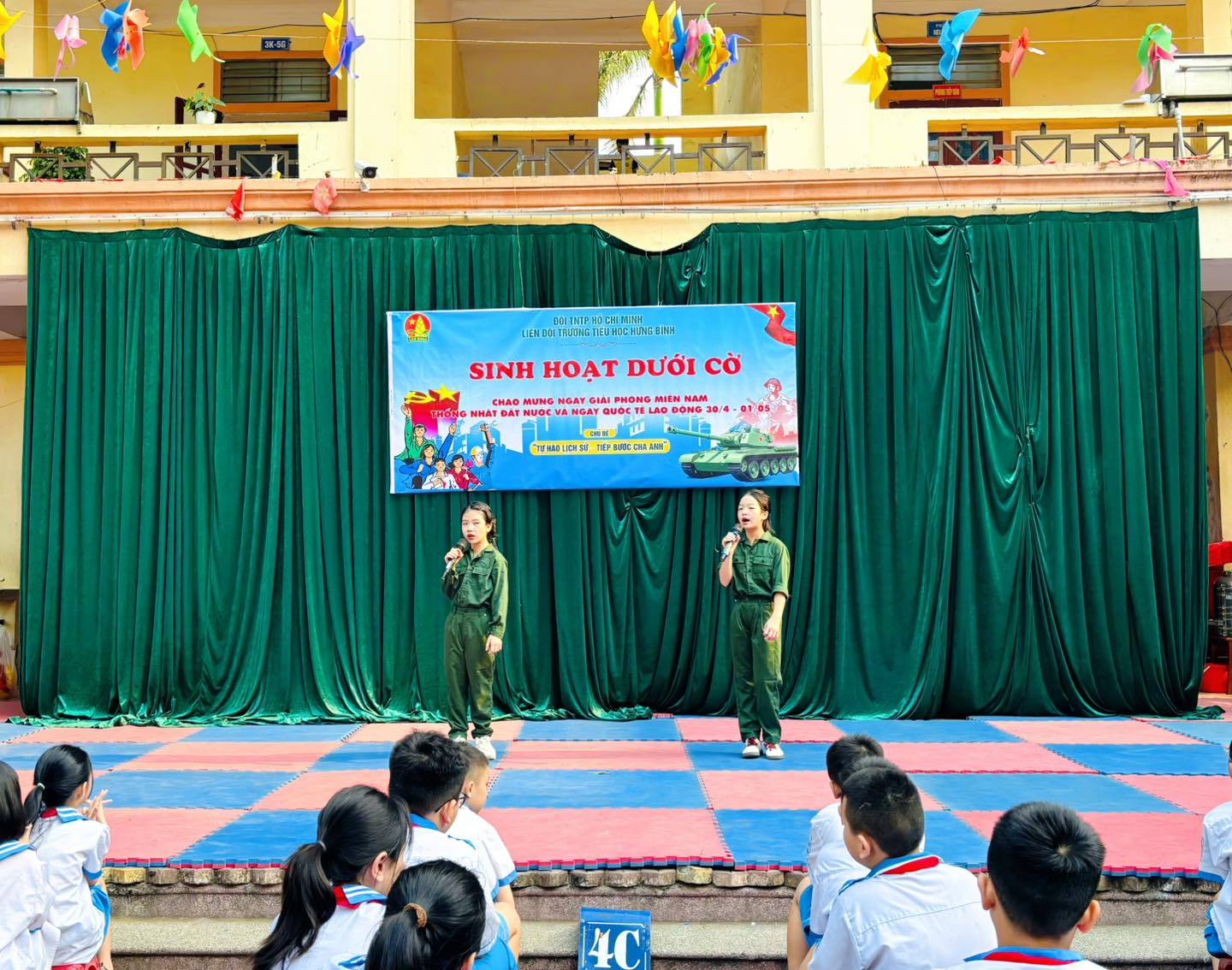 SÔI NỔI TIẾT SHDC CHÀO MỪNG THÁNG TƯ LỊCH SỬ