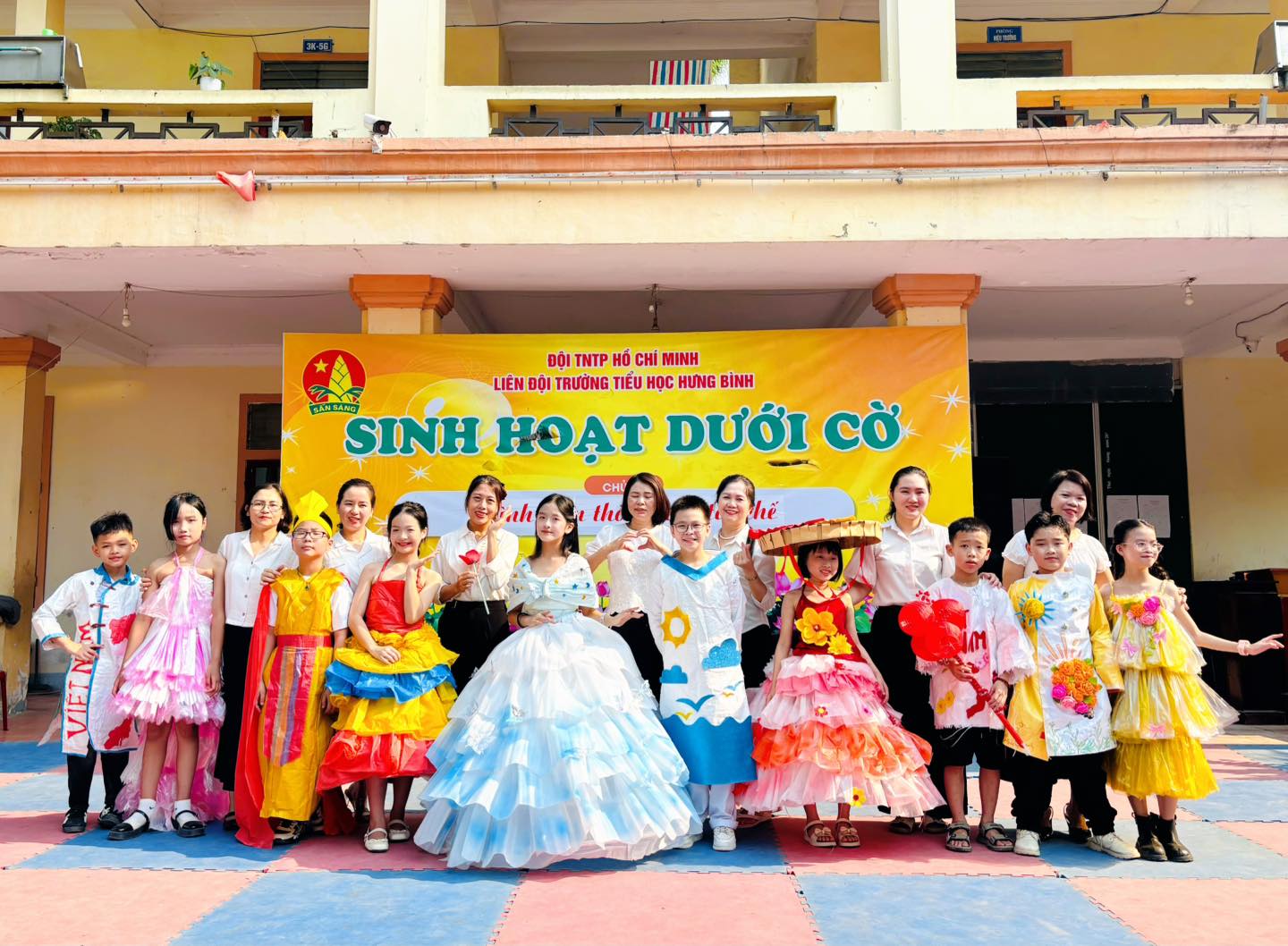 TRÌNH DIỄN THỜI TRANG TÁI CHẾ – SÁNG TẠO VÌ MÔI TRƯỜNG