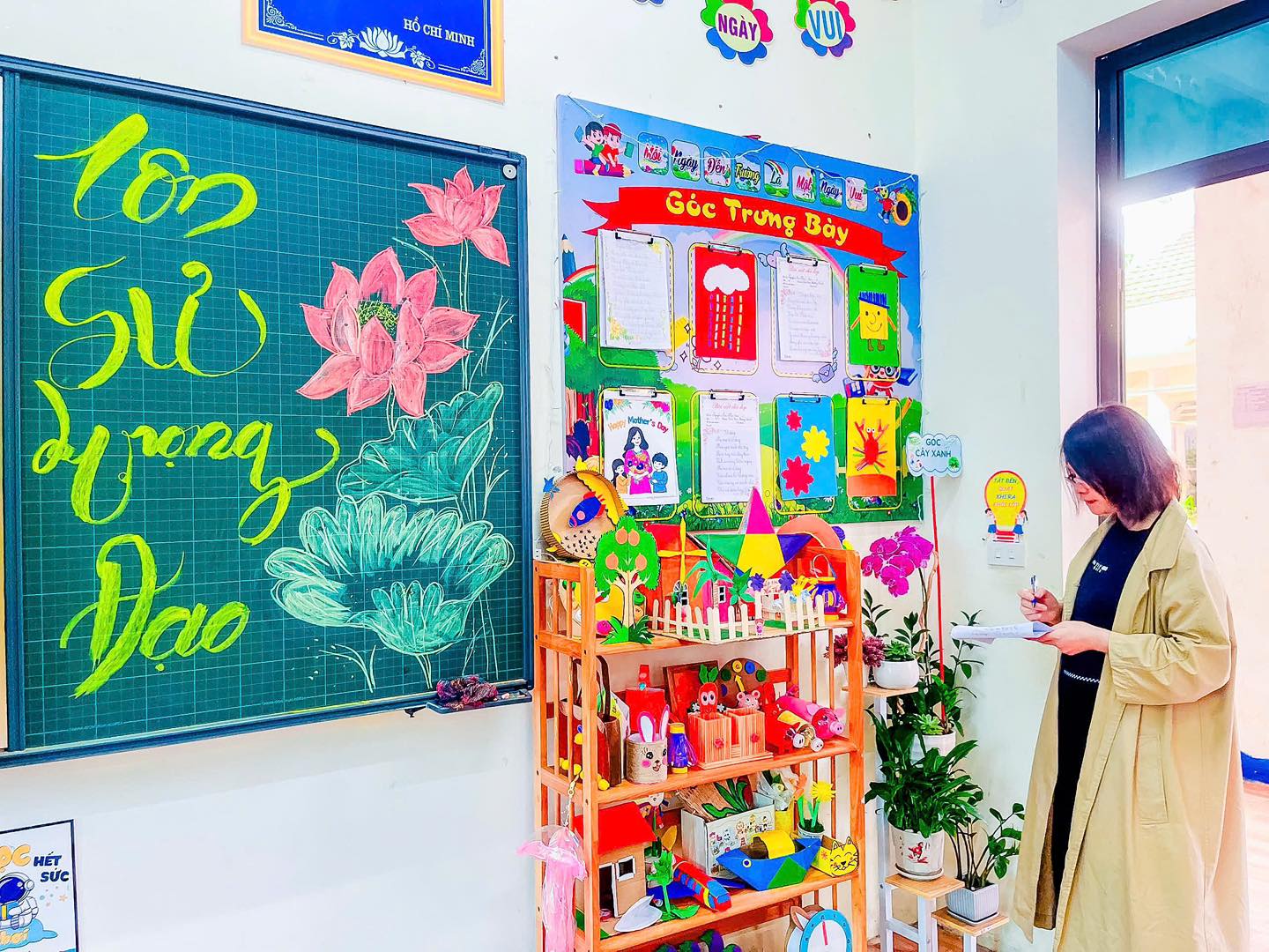 PHONG TRÀO “LỚP SẠCH – LỚP ĐẸP – LỚP THÂN THIỆN” CHÀO MỪNG NGÀY NHÀ GIÁO VIỆT NAM 20/11