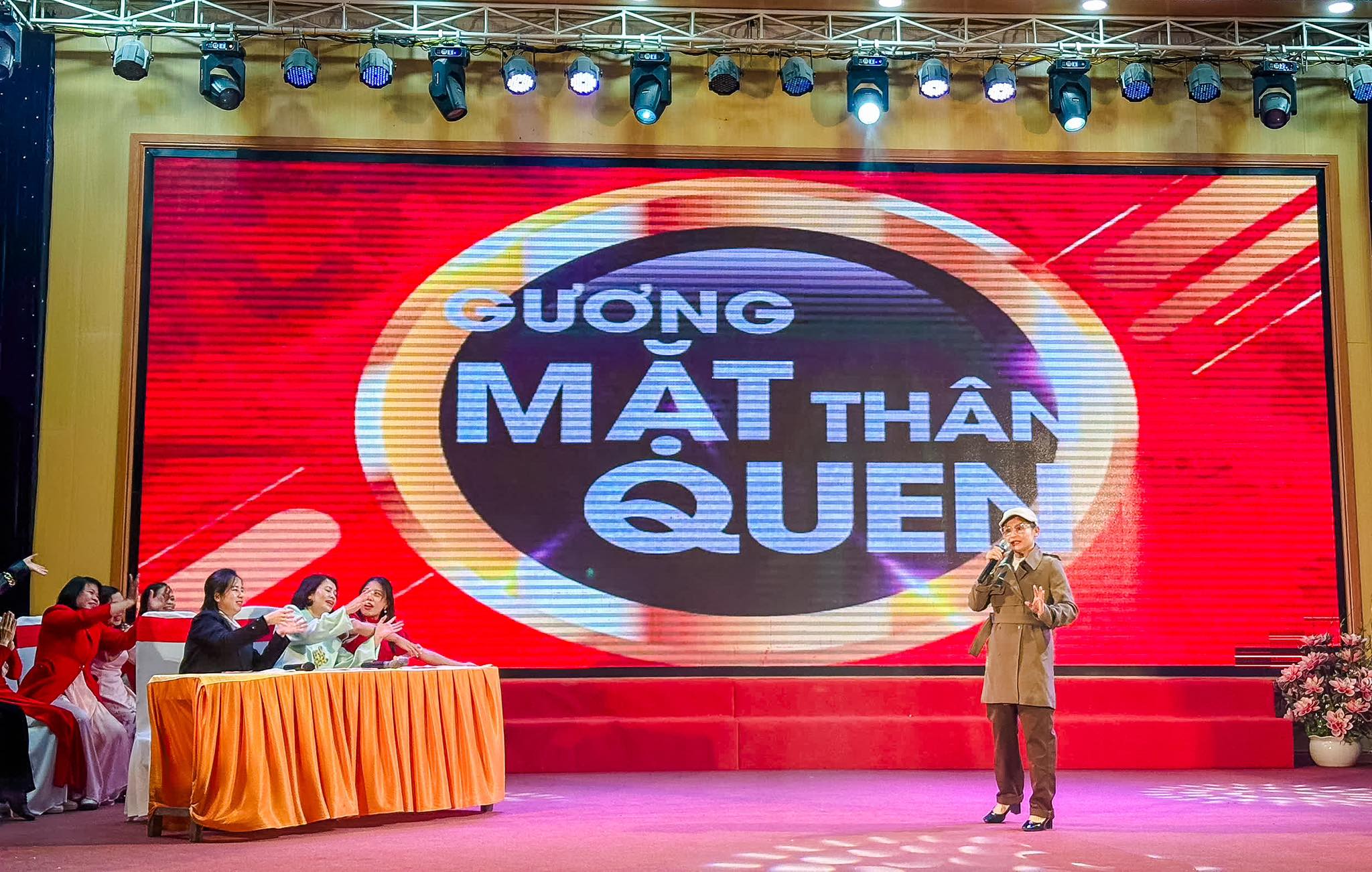 TOẠ ĐÀM NGÀY NHÀ GIÁO VIỆT NAM 20/11 – TRƯỜNG TIỂU HỌC HƯNG BÌNH