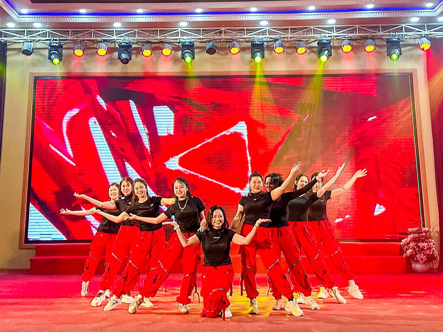 TOẠ ĐÀM NGÀY NHÀ GIÁO VIỆT NAM 20/11 – TRƯỜNG TIỂU HỌC HƯNG BÌNH