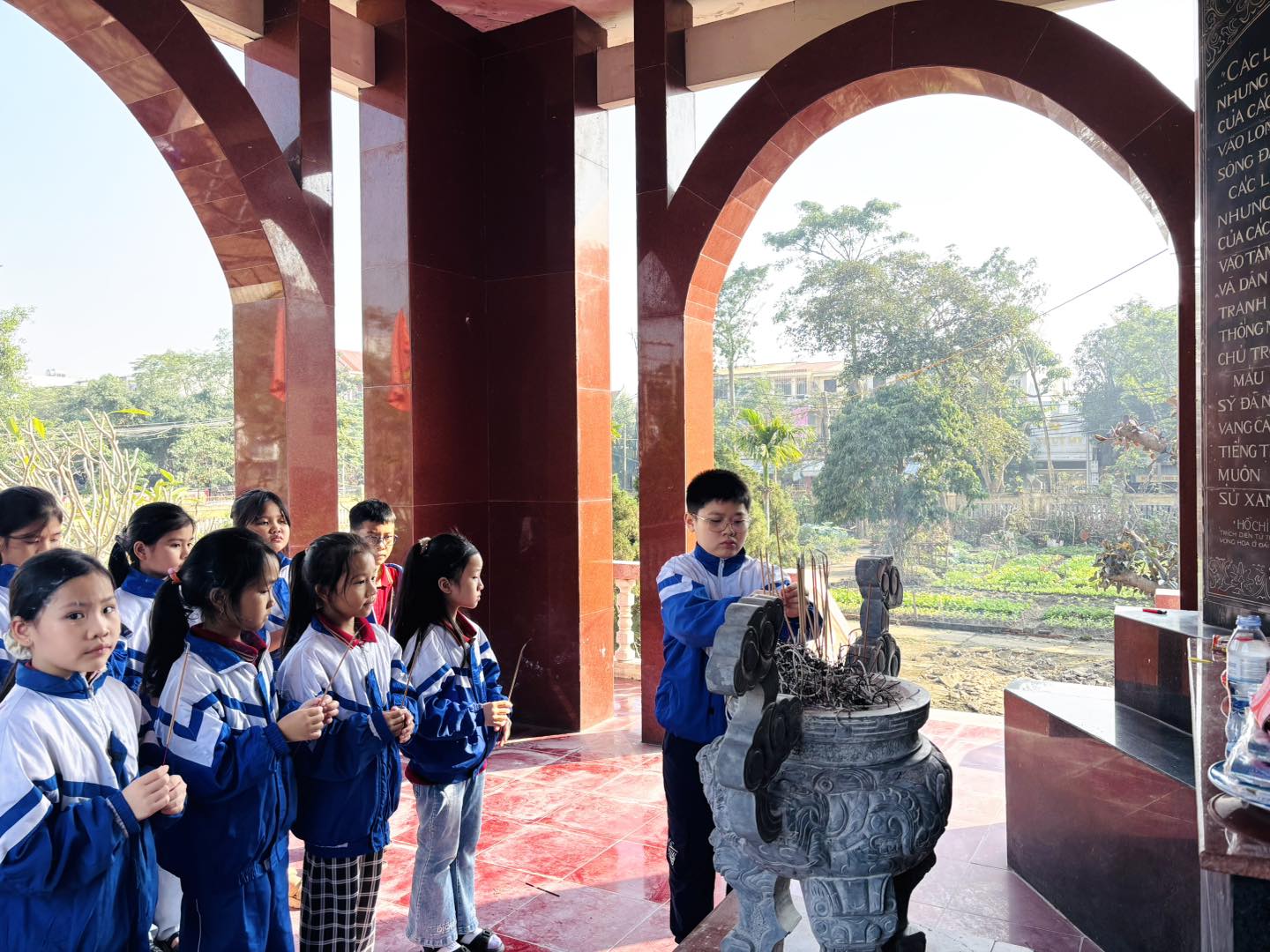 HOẠT ĐỘNG TRI ÂN – UỐNG NƯỚC NHỚ NGUỒN