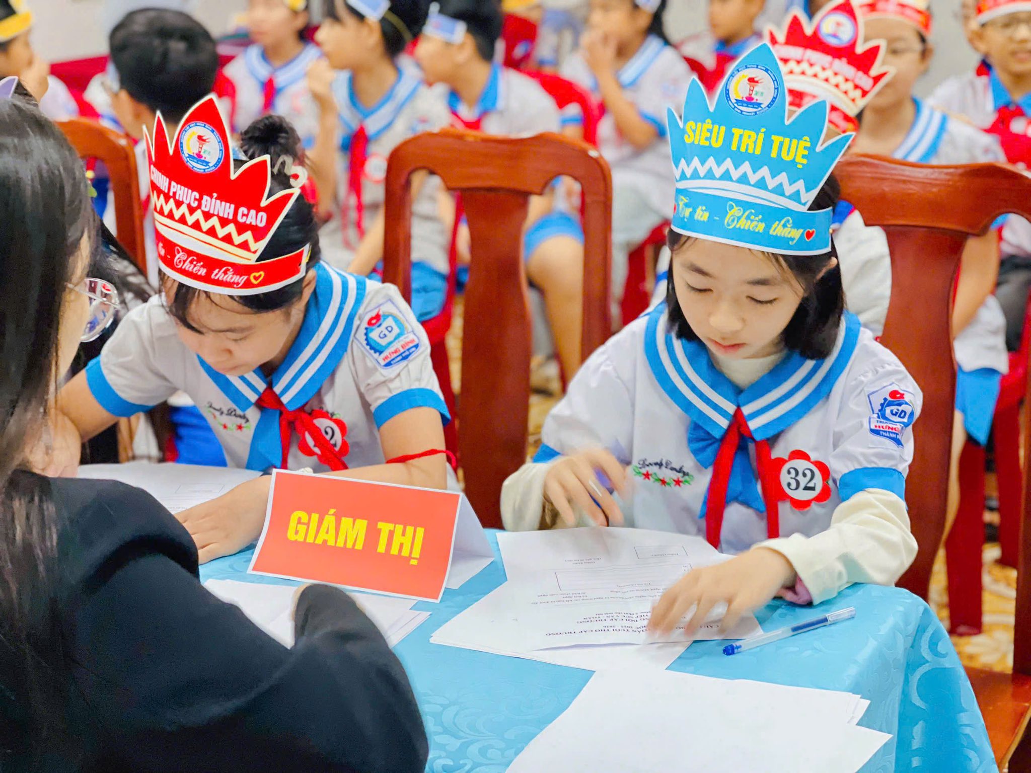 VĂN BAY BỔNG - TOÁN VỮNG VÀNG - TUỔI THƠ TOẢ SÁNG