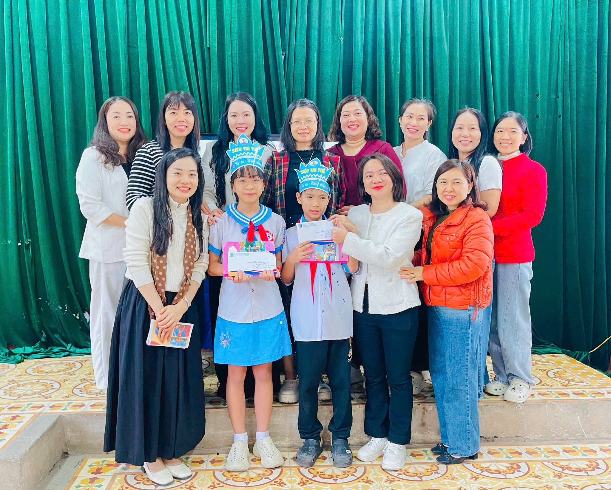 VĂN BAY BỔNG - TOÁN VỮNG VÀNG - TUỔI THƠ TOẢ SÁNG