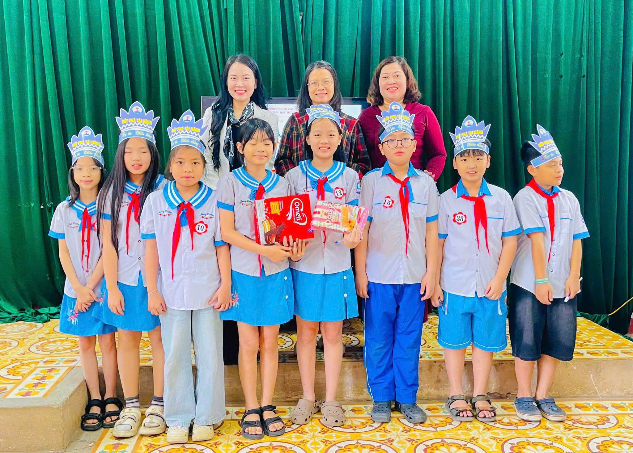 VĂN BAY BỔNG - TOÁN VỮNG VÀNG - TUỔI THƠ TOẢ SÁNG