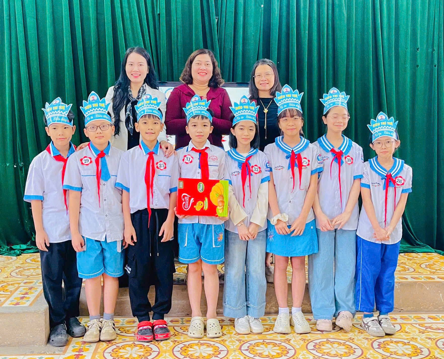 VĂN BAY BỔNG - TOÁN VỮNG VÀNG - TUỔI THƠ TOẢ SÁNG